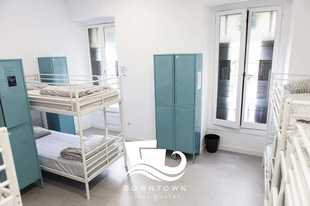 Downtown River Hostel Σαν Σεμπαστιάν